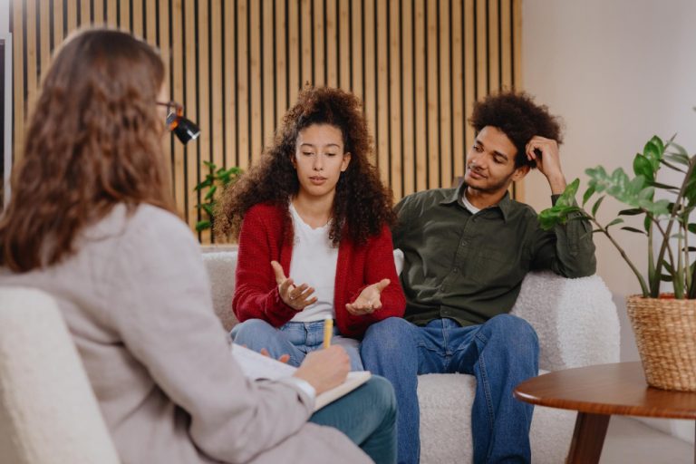 TheraPulse can identify multiple speakers, useful for couples therapy sessions
